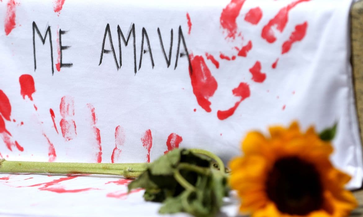 Ex-policial é condenado a 28 anos de prisão por feminicídio no Rio de Janeiro