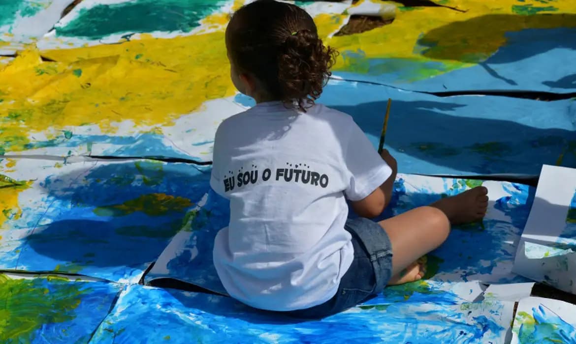 Governo institui política nacional de combate ao abuso de crianças e adolescentes