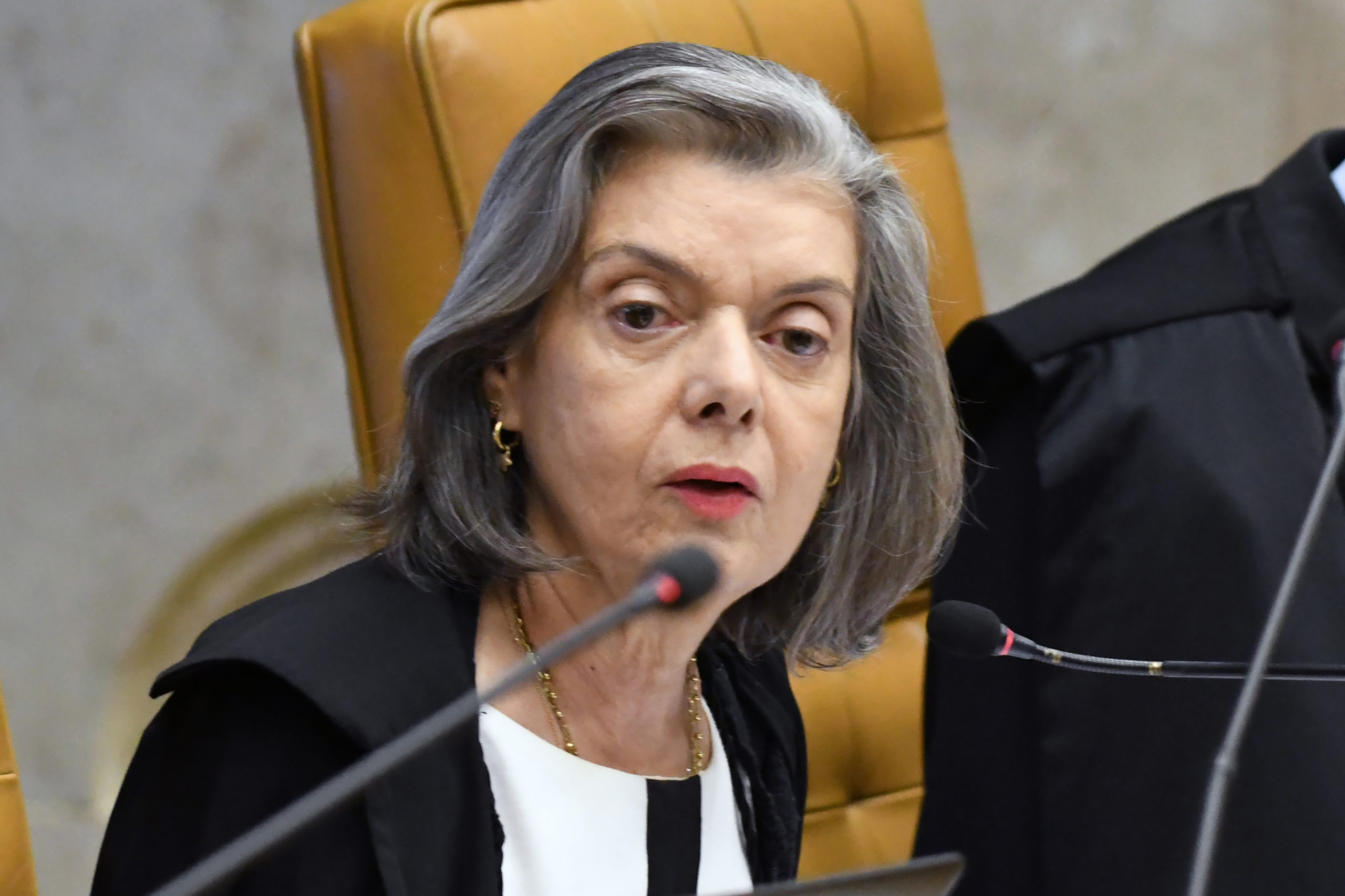 ministra carmen lucia vota pela inconstitucionalidade do direito de opcao