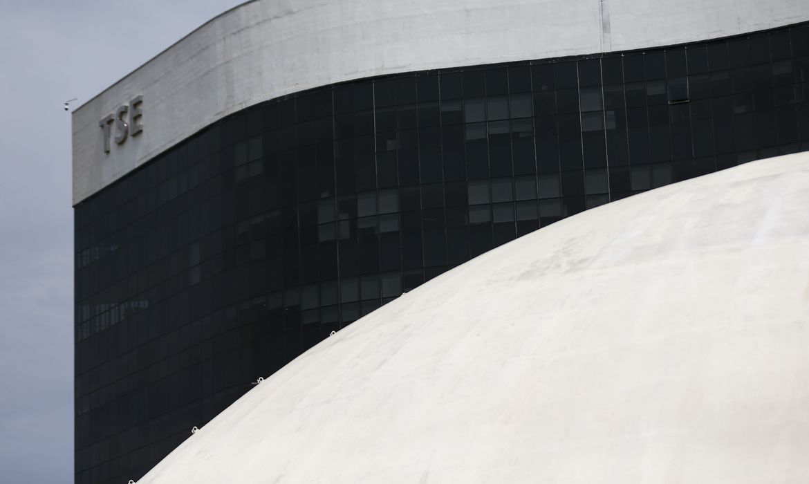 partidos e candidatos tem ate terca para prestar contas do 1 turno