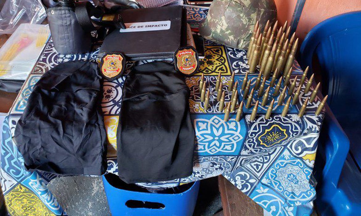 pf cumpre mandados contra suspeitos de mega assalto em aracatuba