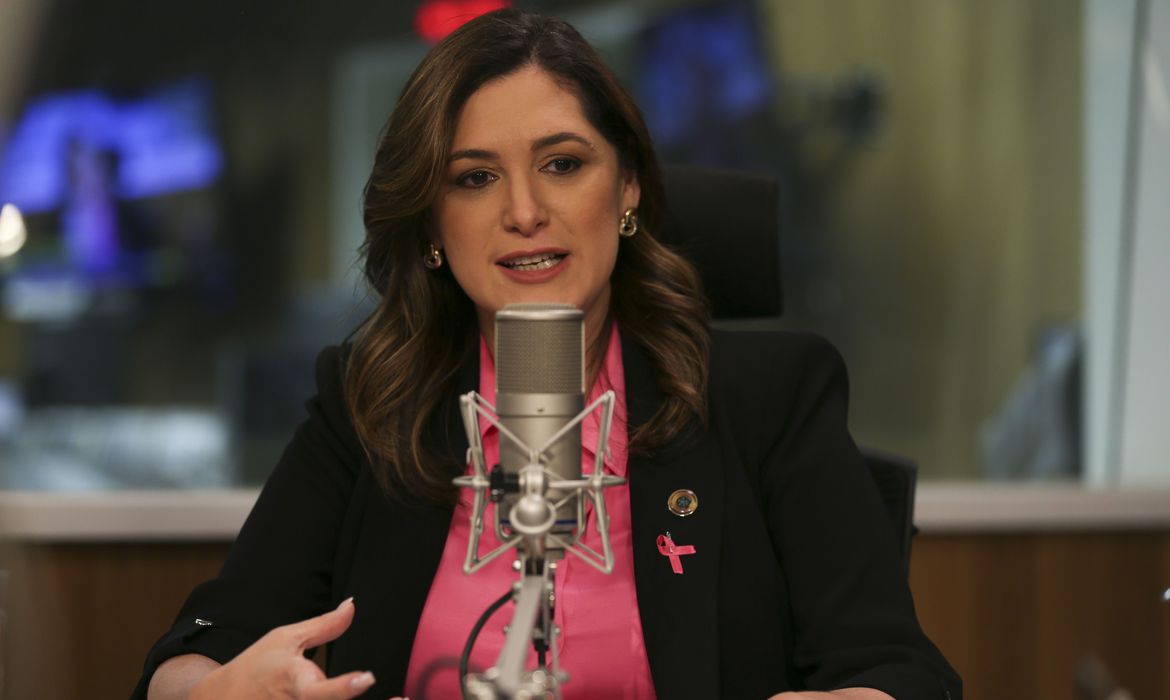 reforco da assistencia reduz crimes contra criancas diz ministra