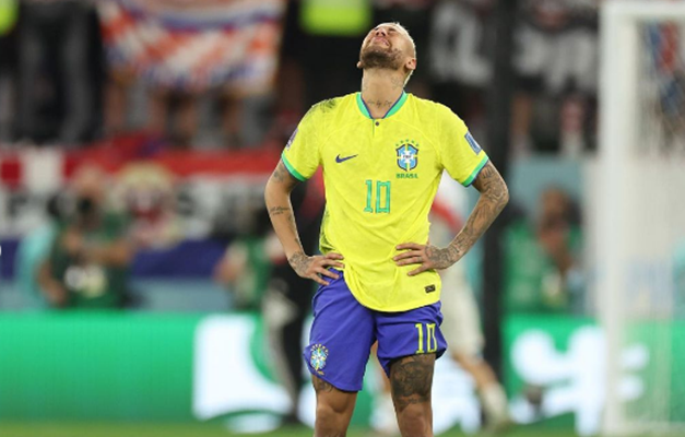 pelas redes sociais neymar diz estar destruido e rodrygo se desculpa