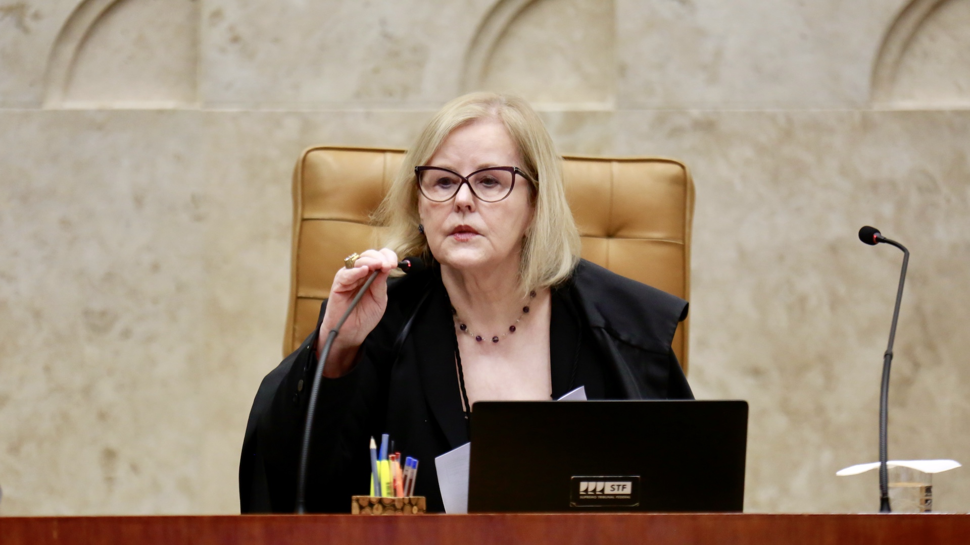 Stf Comeca A Julgar Legalidade Das Emendas De Relator