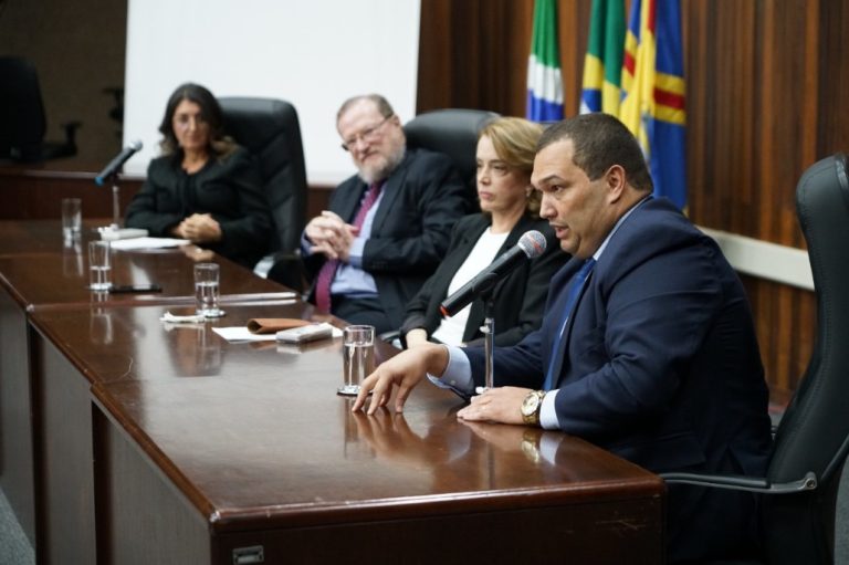 Estudantes da UFMS oferecem atendimento jurídico a indígenas em Aquidauana